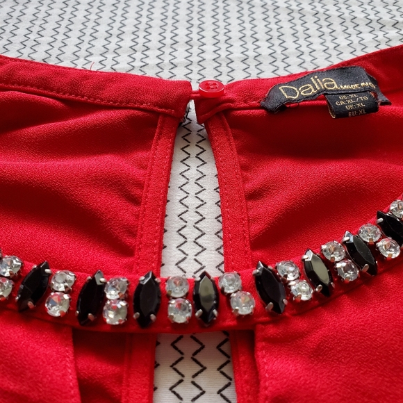 Dalia red womens blouse - Picture 3 of 6